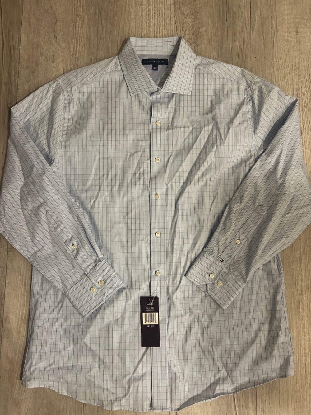Men’s Tommy Hilfiger Dress Shirt Sz 16.5 32/33